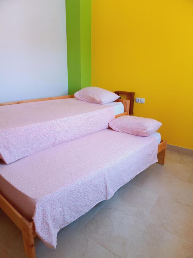 Amplio Con Jardin Y Zona Barbacoa. Holiday home